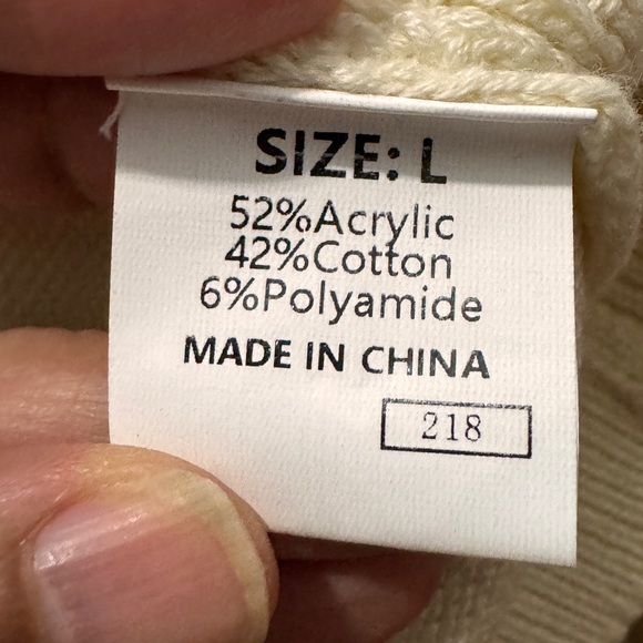 Dokotoo size large NWT short sleeve button up sweater cardigan - Picture 7 of 7